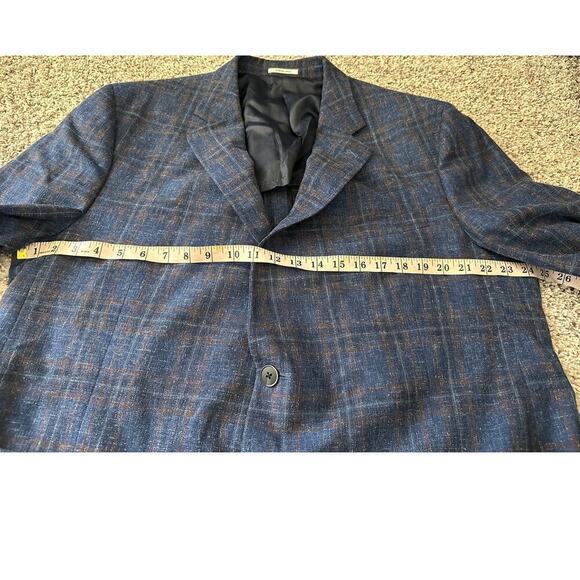 Peter Millar Plaid Two button Sport Coat - Picture 9 of 10